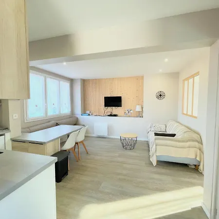 Le Plessis Ocean A 200m De La Mer, Parking Prive Et Jardin Clos Apartment *