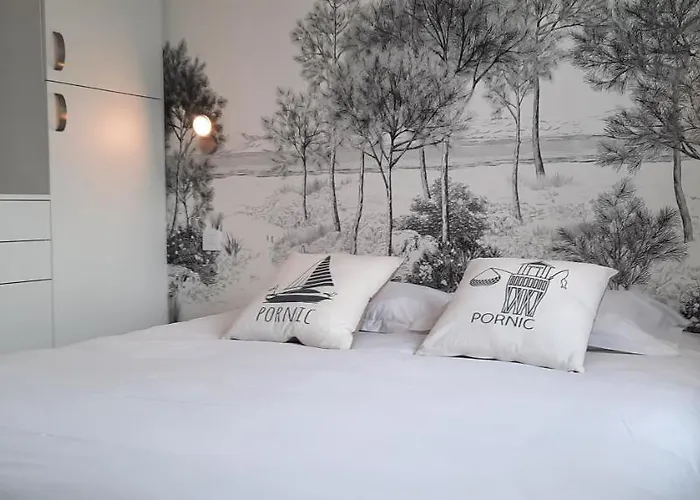 Le Plessis Ocean A 200m De La Mer, Parking Prive Et Jardin Clos アパート ポルニック