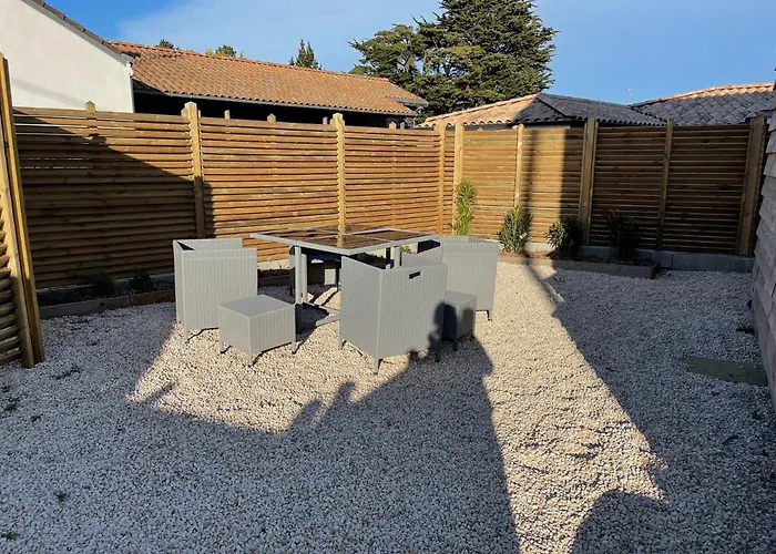 Le Plessis Ocean A 200m De La Mer, Parking Prive Et Jardin Clos Pornic